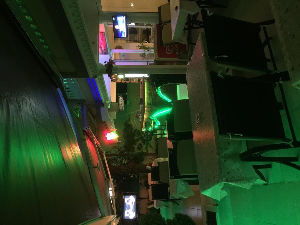 Dm Hotel מרמריס מראה חיצוני תמונה