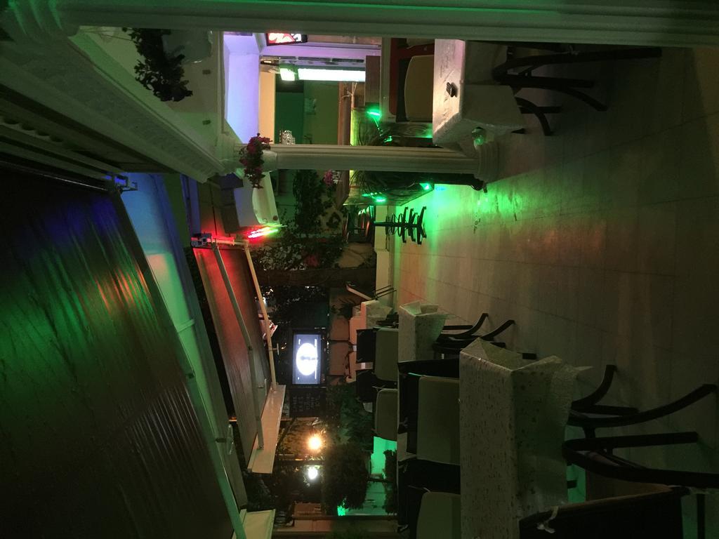 Dm Hotel מרמריס מראה חיצוני תמונה